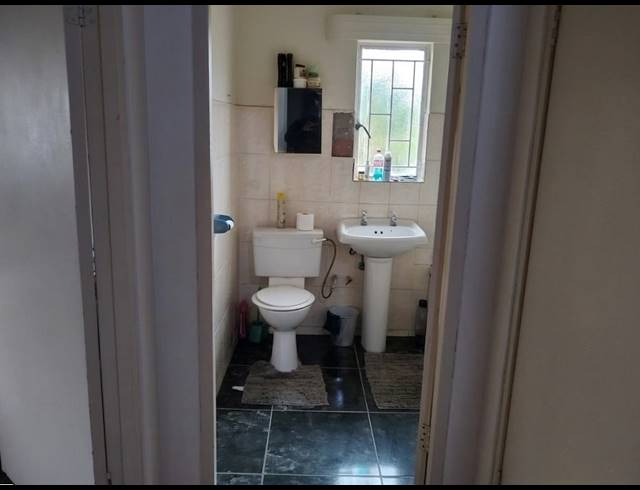 3 BEDROOM HOUSE FOR SALE IN VANDERBIJLPARK CW 5